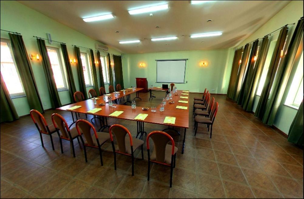 Hotel Klodzko Ngoại thất bức ảnh