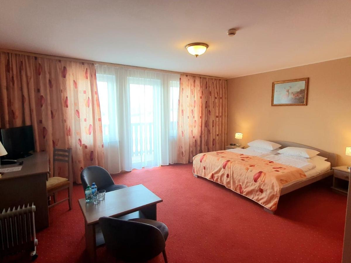 Hotel Klodzko Ngoại thất bức ảnh