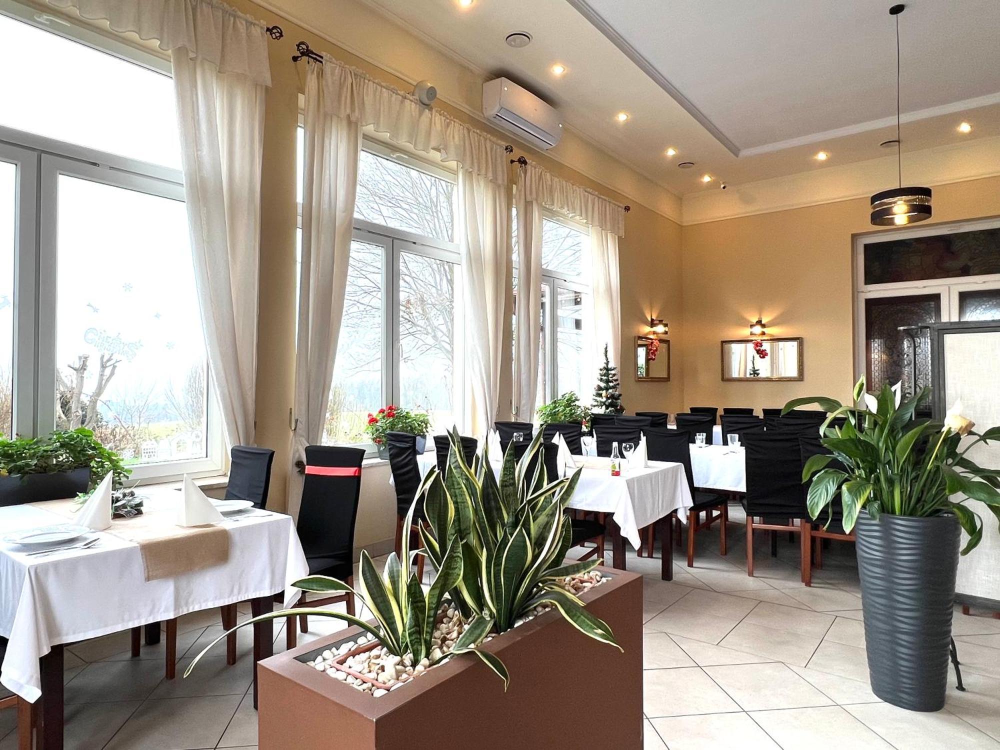 Hotel Klodzko Ngoại thất bức ảnh